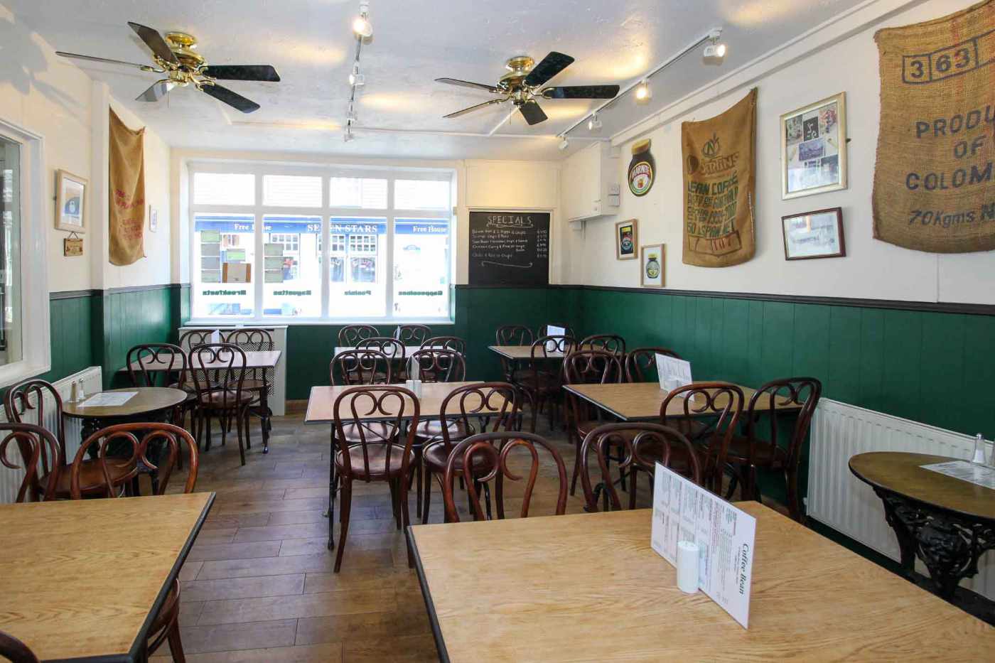Restaurant for sale in Tiverton, Devon - A successful café with a 3 bedroom apartment for sale