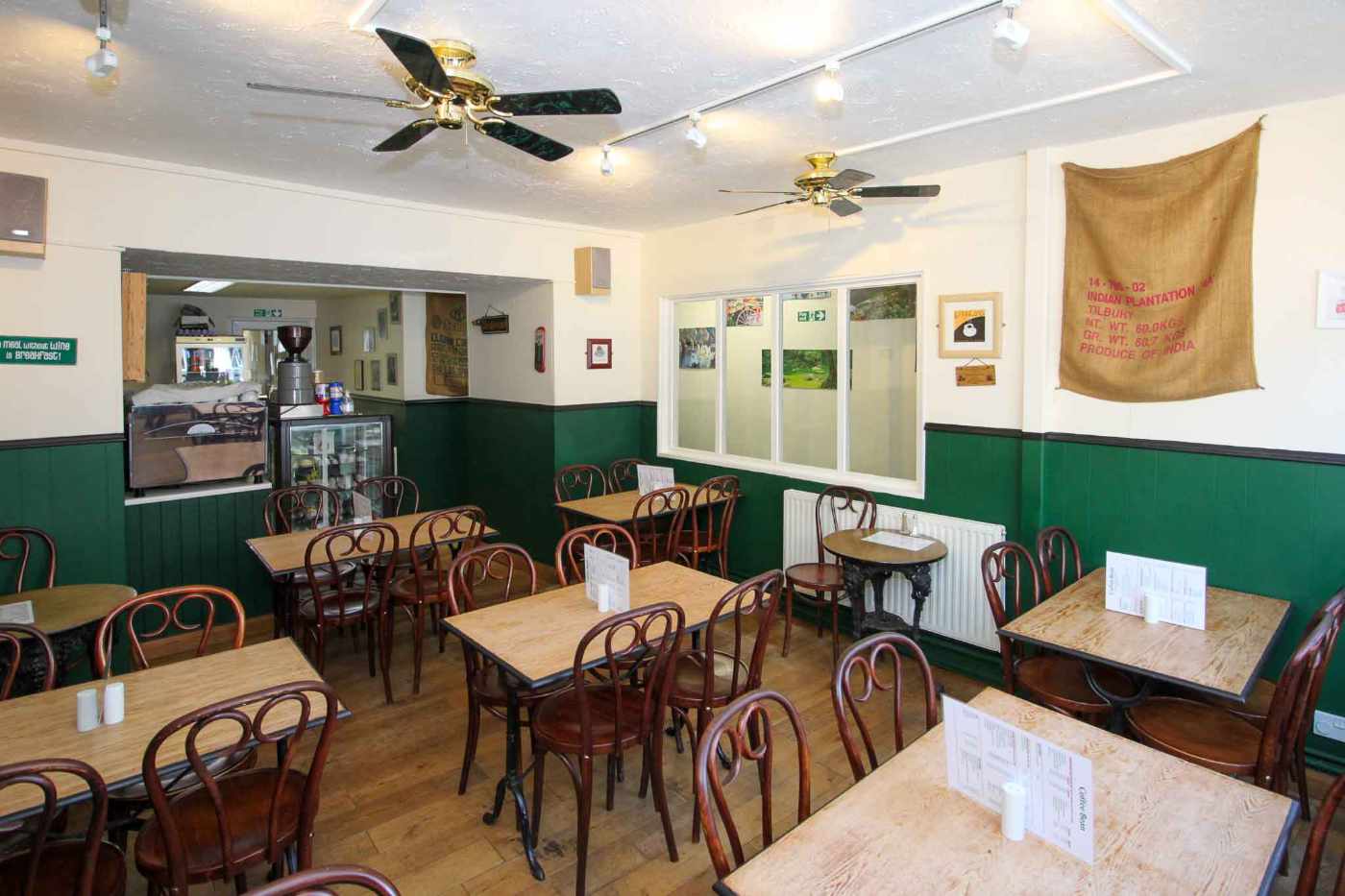 Restaurant for sale in Tiverton, Devon - A successful café with a 3 bedroom apartment for sale