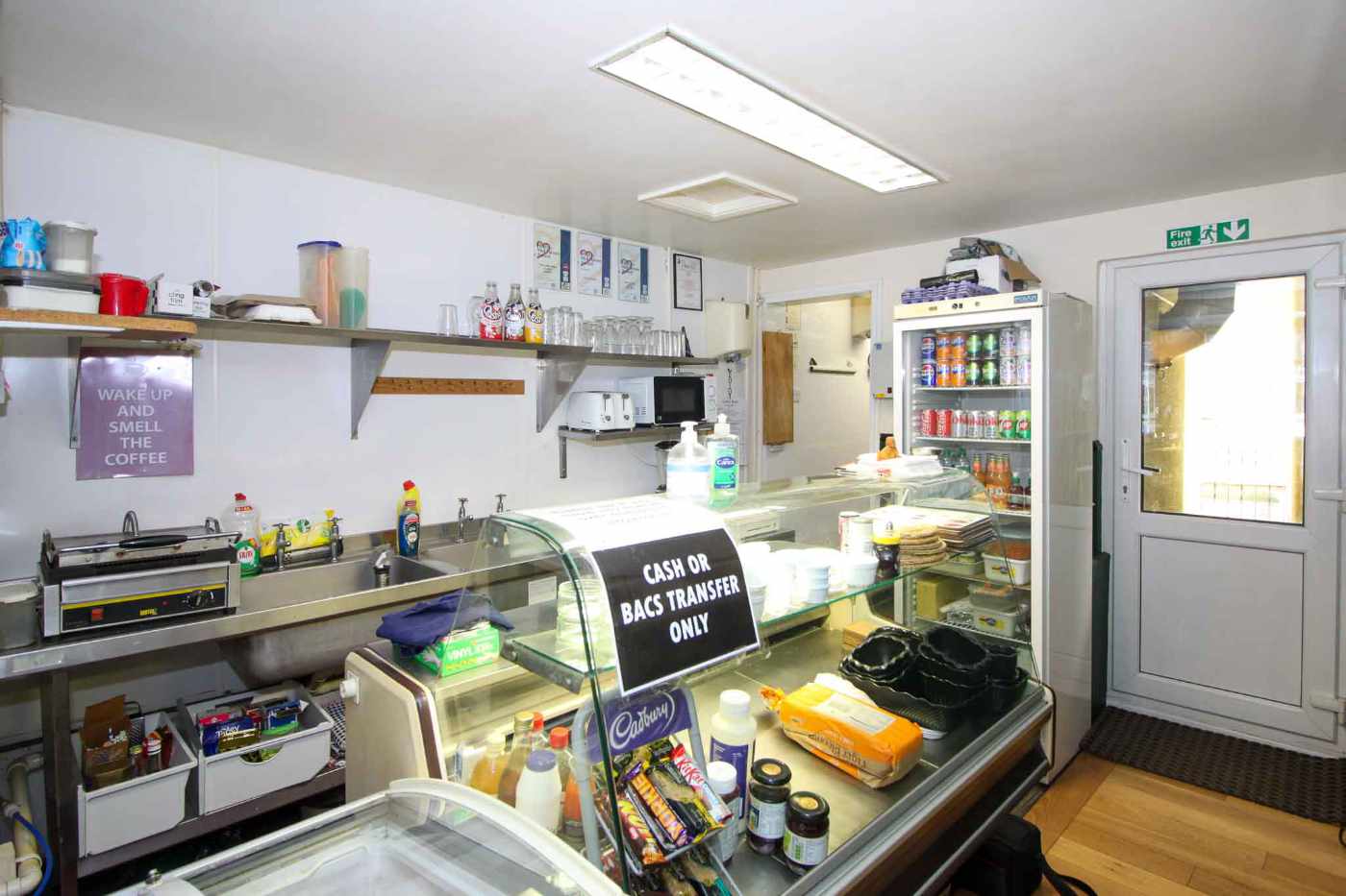 Restaurant for sale in Tiverton, Devon - A successful café with a 3 bedroom apartment for sale