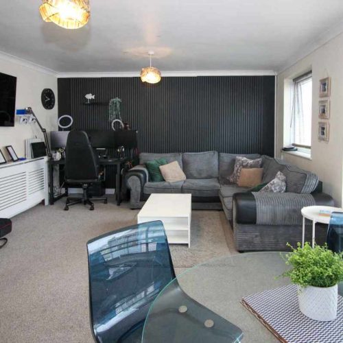Retail store for sale in Brixham, Devon - A well-located vacant premises in the heart of Brixham