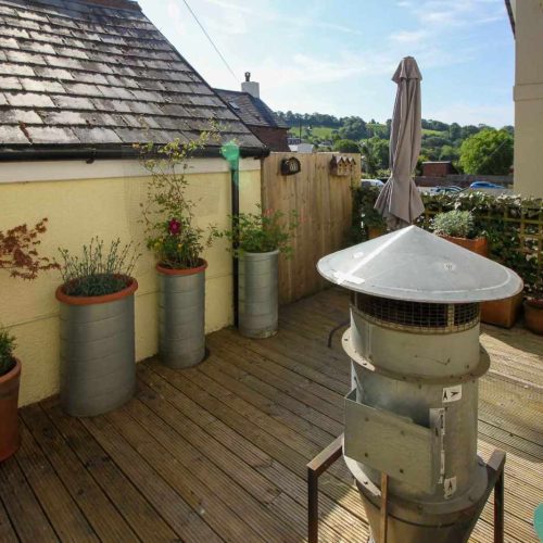 Restaurant for sale in Tiverton, Devon - A successful café with a 3 bedroom apartment for sale