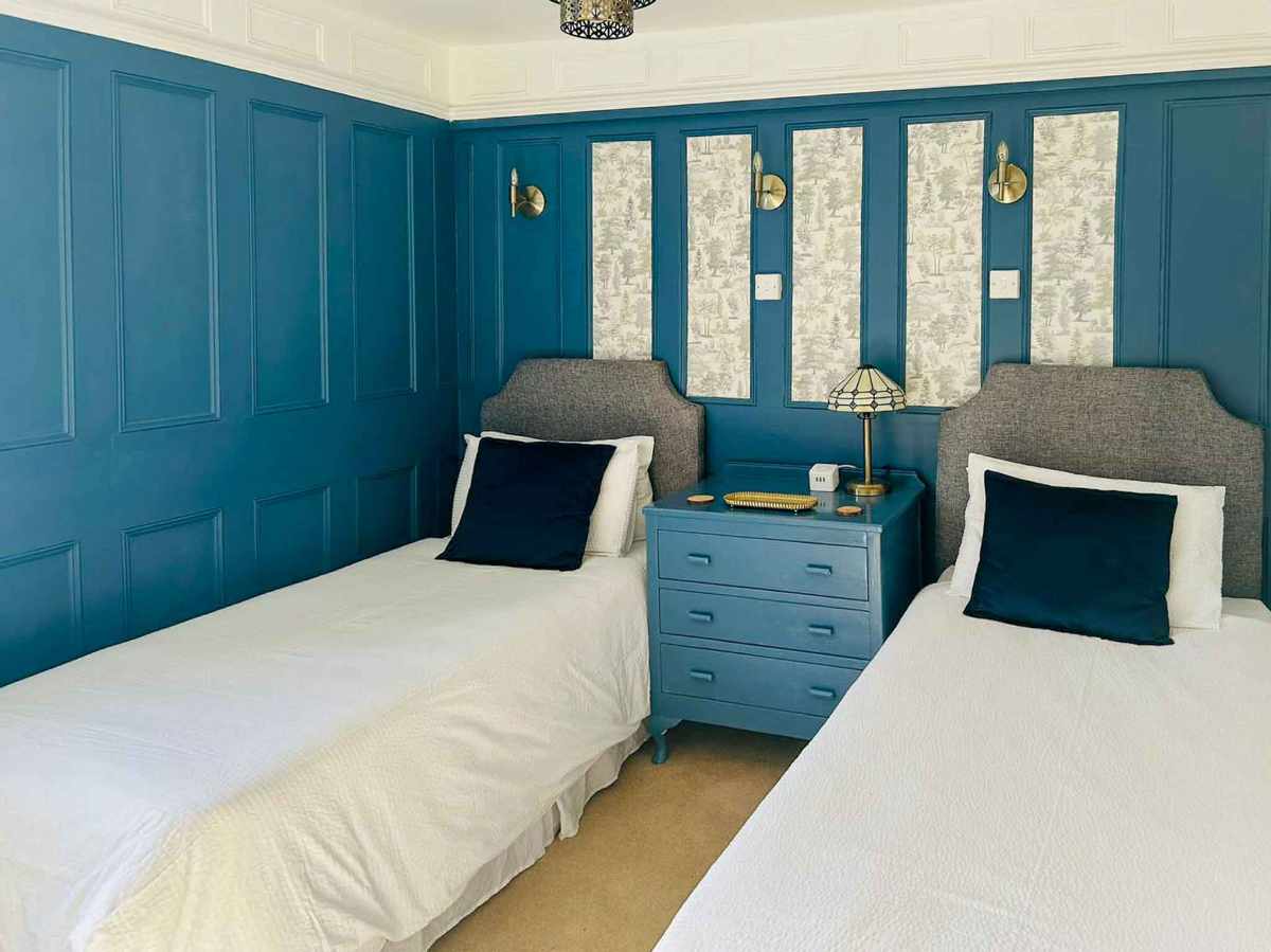 Hotel for sale in Tiverton, Devon - A Stunning 8 bed property, previously operated as a guest house with tea rooms