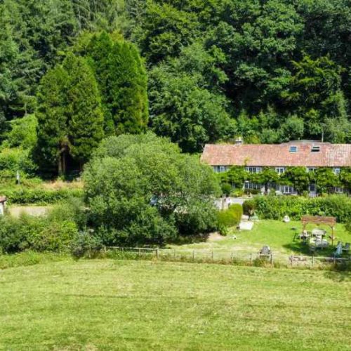Hotel for sale in Tiverton, Devon - A Stunning 8 bed property, previously operated as a guest house with tea rooms