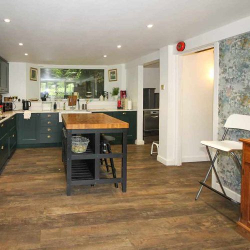 Hotel for sale in Tiverton, Devon - A Stunning 8 bed property, previously operated as a guest house with tea rooms