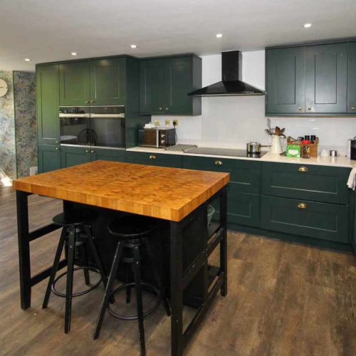 Hotel for sale in Tiverton, Devon - A Stunning 8 bed property, previously operated as a guest house with tea rooms