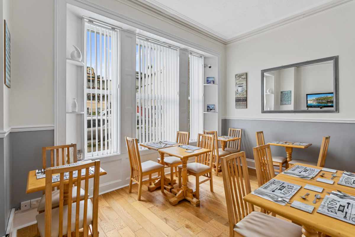 Hotel for sale in Torquay, Devon - STUNNING GUEST HOUSE IN A PERFECT LOCATION