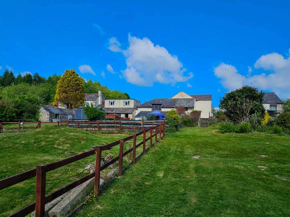 The Complete Complex with Development Potential