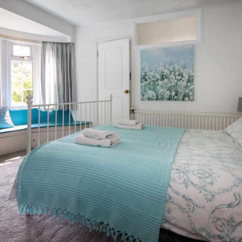 Hotel for sale in Tiverton, Devon - A Stunning 8 bed property, previously operated as a guest house with tea rooms