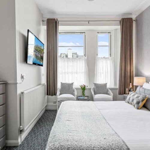 Hotel for sale in Torquay, Devon - STUNNING GUEST HOUSE IN A PERFECT LOCATION