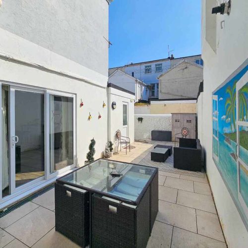 Hotel for sale in Paignton, Devon - A wonderful Guesthouse, Home with Income or family home, this property has it all