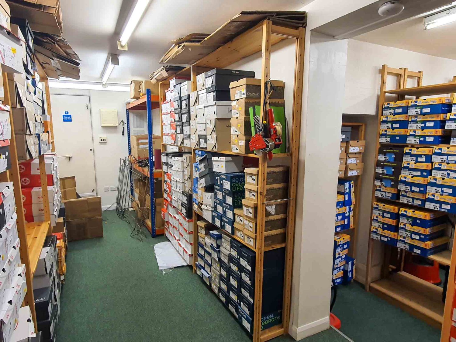 Retail store for sale in Torquay, Devon - Prime Location – Vacant Retail Unit in St Marychurch, Torquay