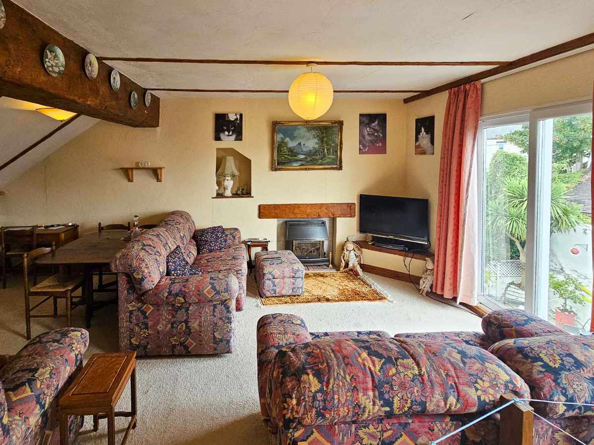 A easily operated residential investment for sale
