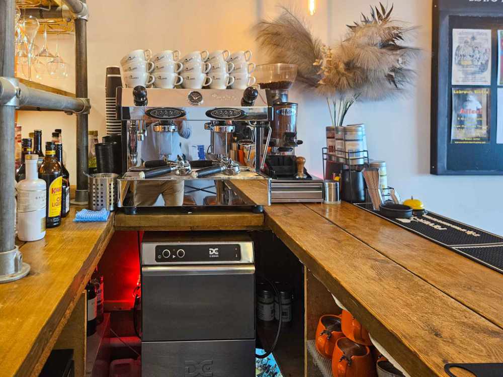 A fantastic, licensed tapas, café & bar venue for sale