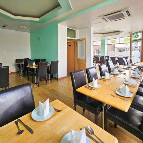 Restaurant for sale in Torquay, Devon - A fantastic corner-positioned restaurant/retail unit To Let