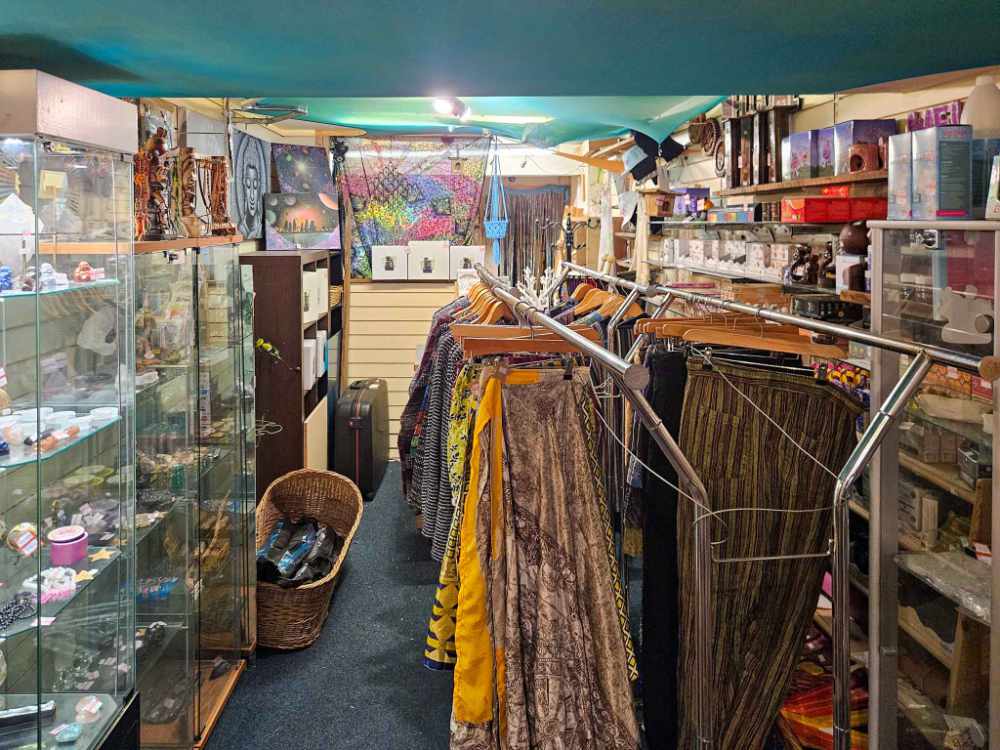 A vacant retail unit in a prime location to Let