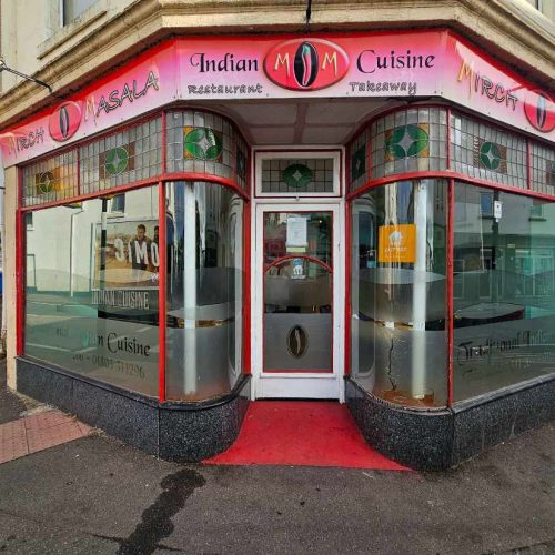 Restaurant for sale in Torquay, Devon - A fantastic corner-positioned restaurant/retail unit To Let