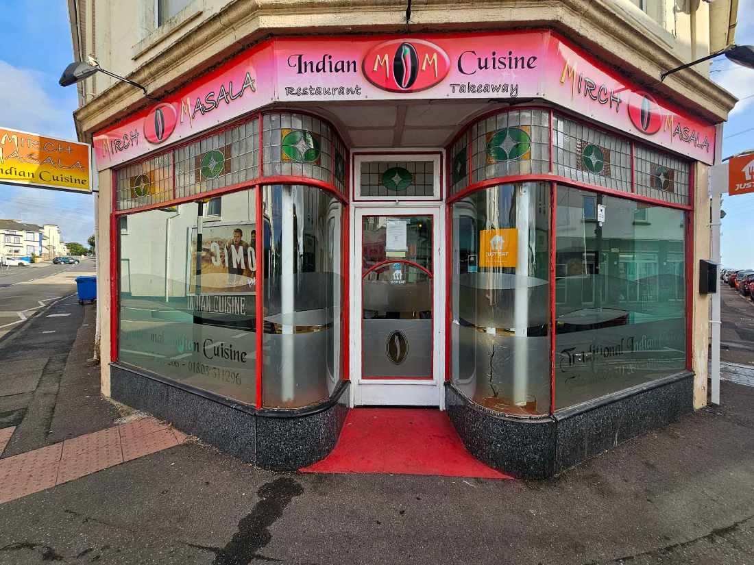 A fantastic corner-positioned restaurant/retail unit To Let