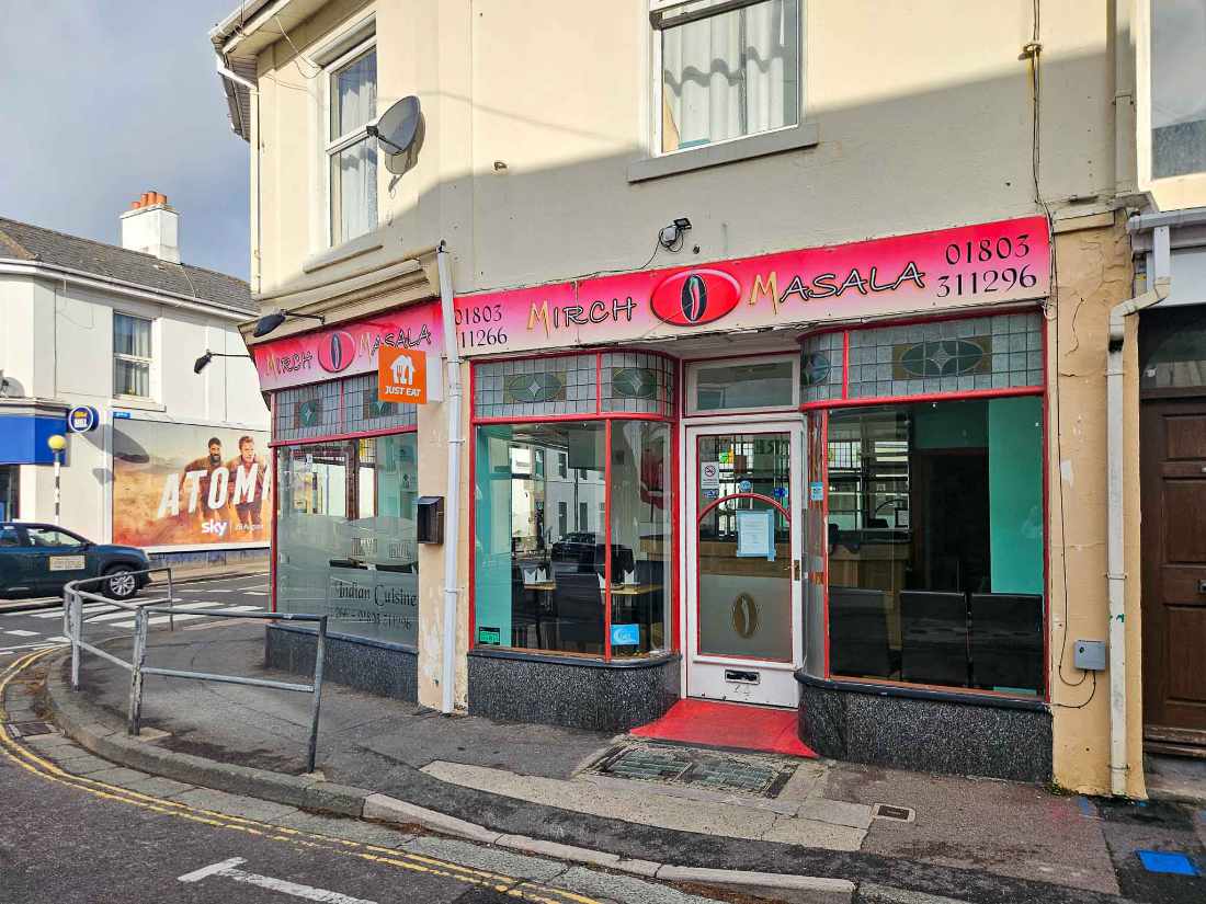 A fantastic corner-positioned restaurant/retail unit To Let