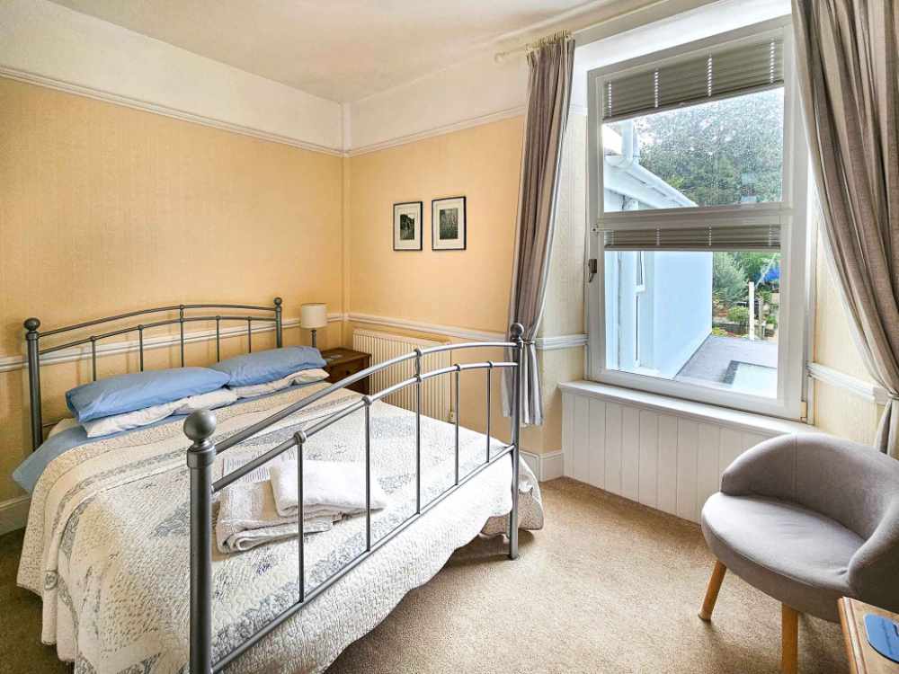 A Stunning Turn-Key Six-Bedroom Guest House with Exceptional Presentation and Strong Profitability