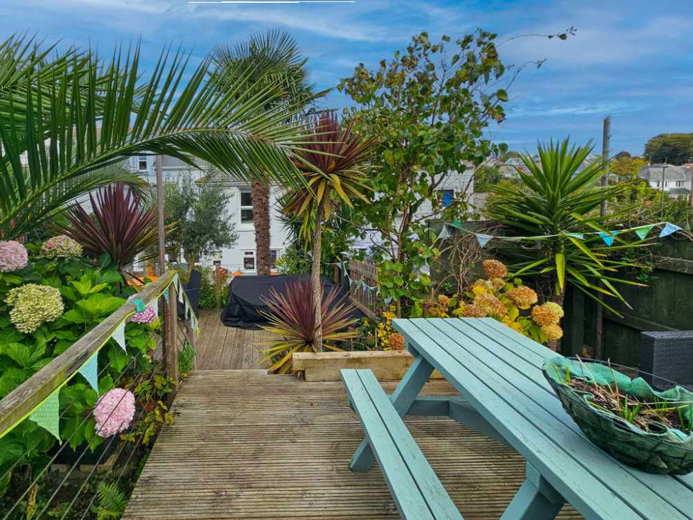 A Stunning Turn-Key Six-Bedroom Guest House with Exceptional Presentation and Strong Profitability