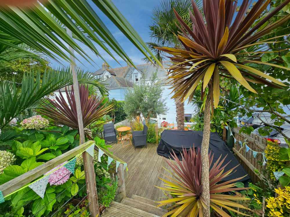 A Stunning Turn-Key Six-Bedroom Guest House with Exceptional Presentation and Strong Profitability