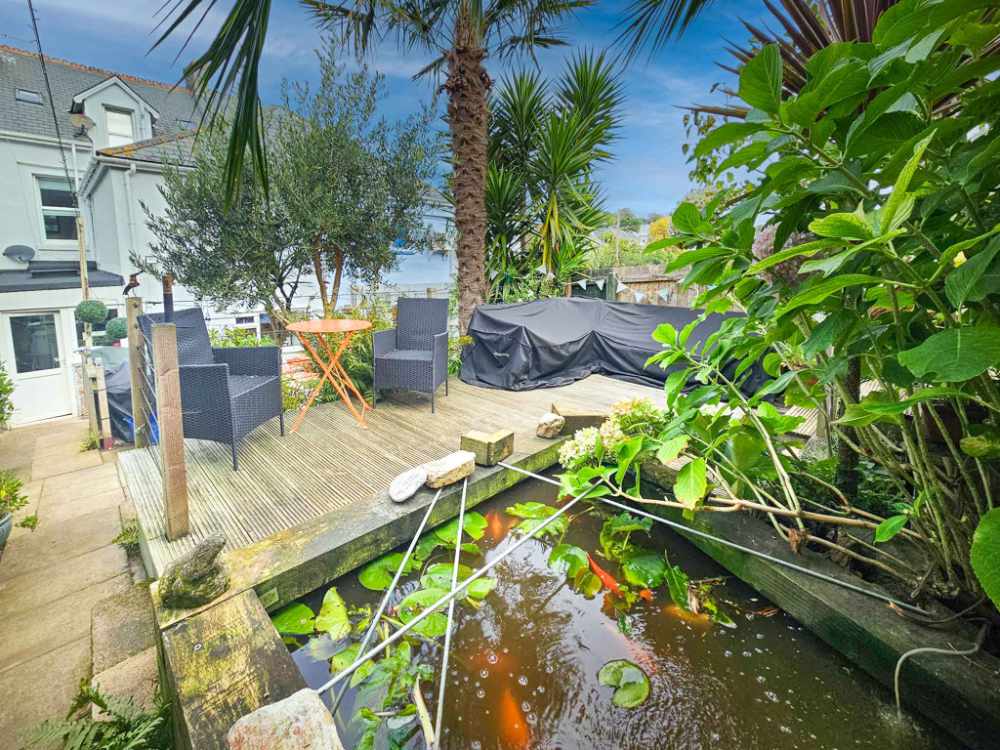 A Stunning Turn-Key Six-Bedroom Guest House with Exceptional Presentation and Strong Profitability