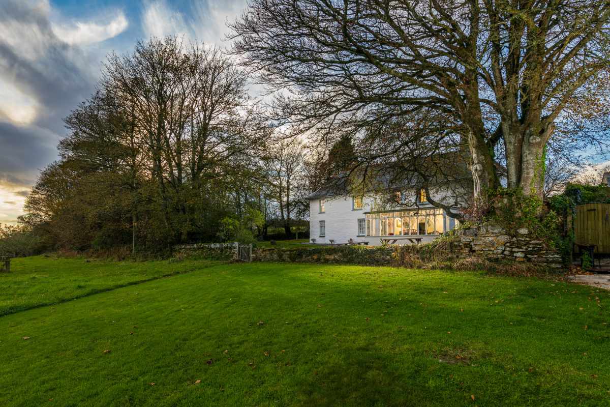 Exceptional Farm Holiday Cottage Complex with Events /Wedding Venue Potential, Camping & Glamping Facilities — Set Within 15 Acres with a Private Lake and Much More