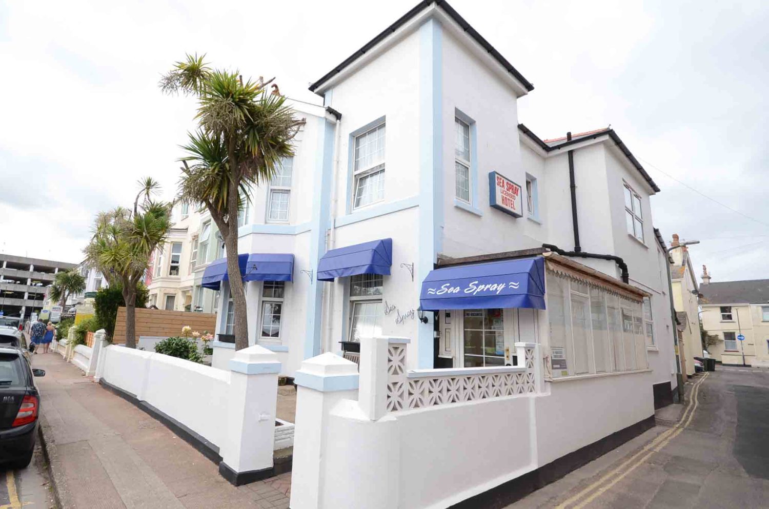 Hotel for sale in Paignton, Devon - A Fantastic Turn-key Investment Property in Paignton For Sale