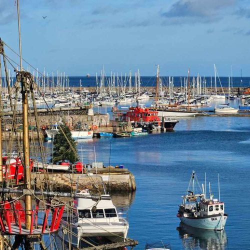 Guest house for sale in Brixham, Devon - A Rare Freehold, Mixed-Use Property Located Right on Brixham Harbour