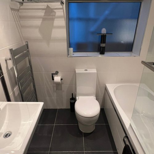 Guest house for sale in Brixham, Devon - A Rare Freehold, Mixed-Use Property Located Right on Brixham Harbour