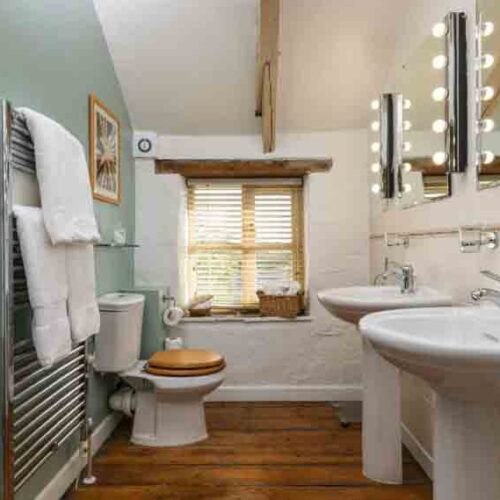 Farmhouse, Holiday Cottages, Weddings, Events, Glamping & much much more!