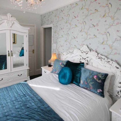 Hotel for sale in Torquay, Devon - A Beautifully located Guest House for sale