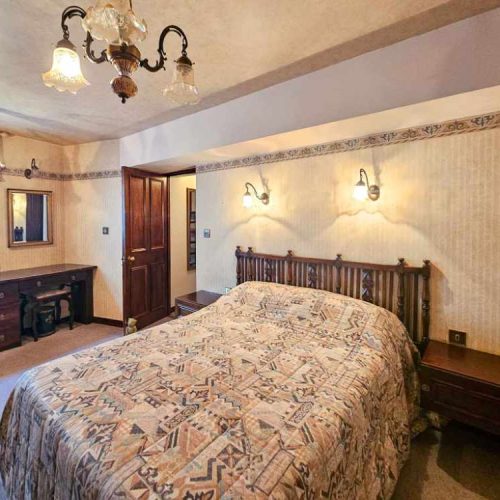 Guest house for sale in Brixham, Devon - A Rare Freehold, Mixed-Use Property Located Right on Brixham Harbour