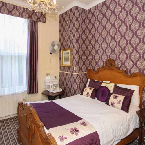 Hotel for sale in Torquay, Devon - A Beautifully located Guest House for sale