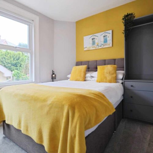 Hotel for sale in Paignton, Devon - A HIGHLY SUCCESSFUL GUEST HOUSE IN A PERFECT LOCATION