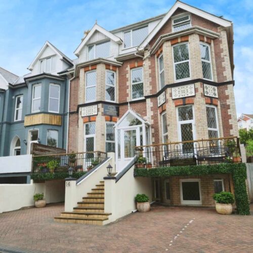 Hotel for sale in Paignton, Devon - A HIGHLY SUCCESSFUL GUEST HOUSE IN A PERFECT LOCATION