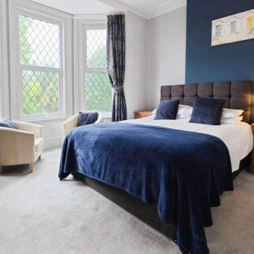 Hotel for sale in Paignton, Devon - A HIGHLY SUCCESSFUL GUEST HOUSE IN A PERFECT LOCATION