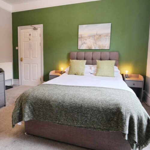 Hotel for sale in Paignton, Devon - A HIGHLY SUCCESSFUL GUEST HOUSE IN A PERFECT LOCATION