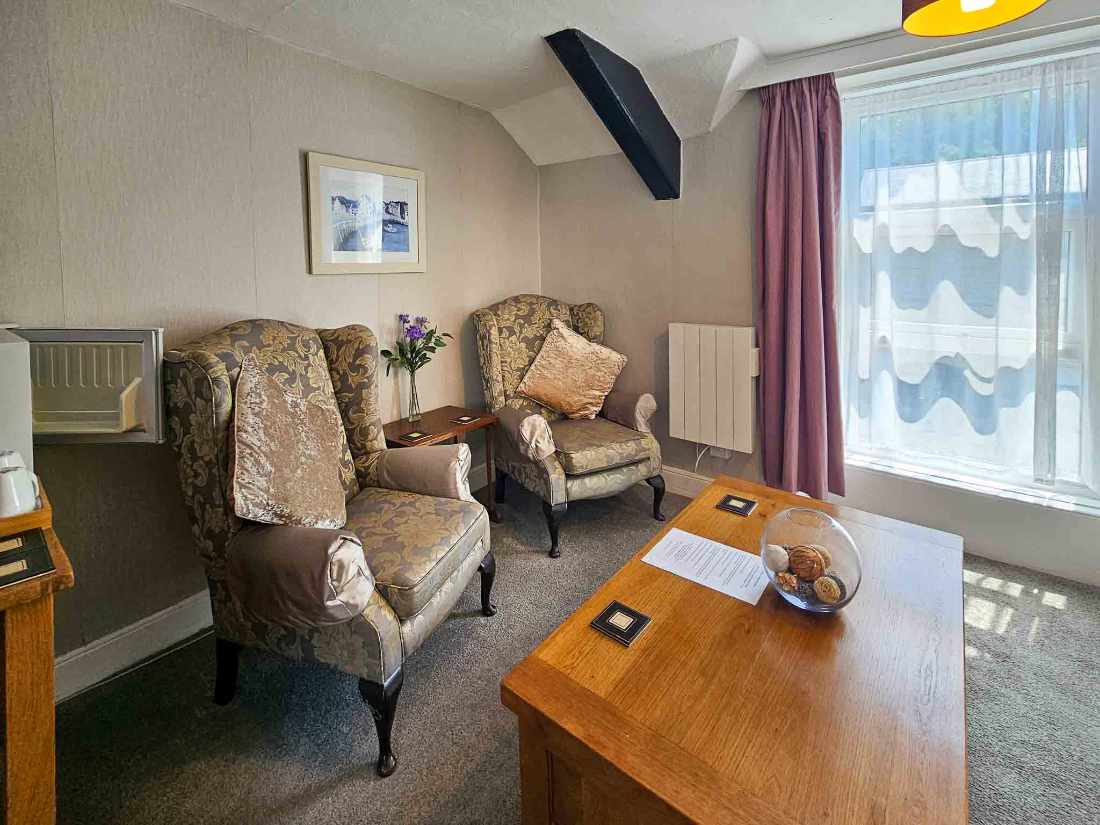 A Charming Boutique Guest House – Prime Brixham, Devon Coastal Location