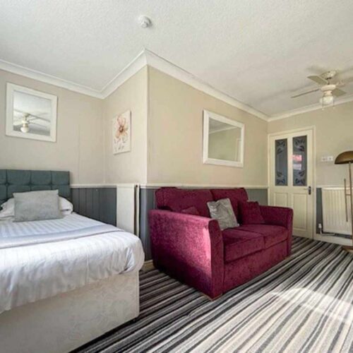 Hotel for sale in Paignton, Devon - Beautiful & Versatile Large Guest House for Sale in a Prime Location