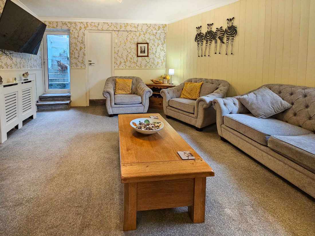 A Charming Boutique Guest House – Prime Brixham, Devon Coastal Location