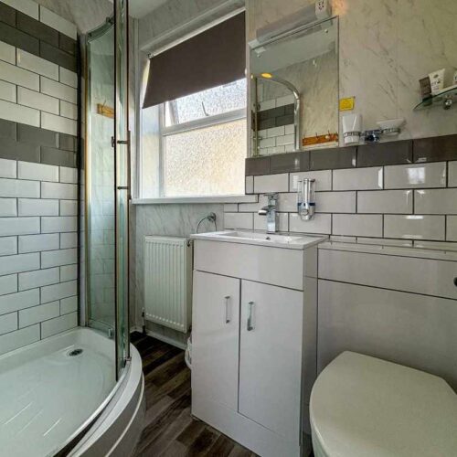 Hotel for sale in Paignton, Devon - Beautiful & Versatile Large Guest House for Sale in a Prime Location