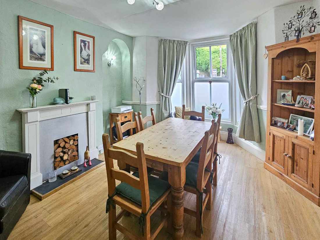 A Charming Boutique Guest House – Prime Brixham, Devon Coastal Location