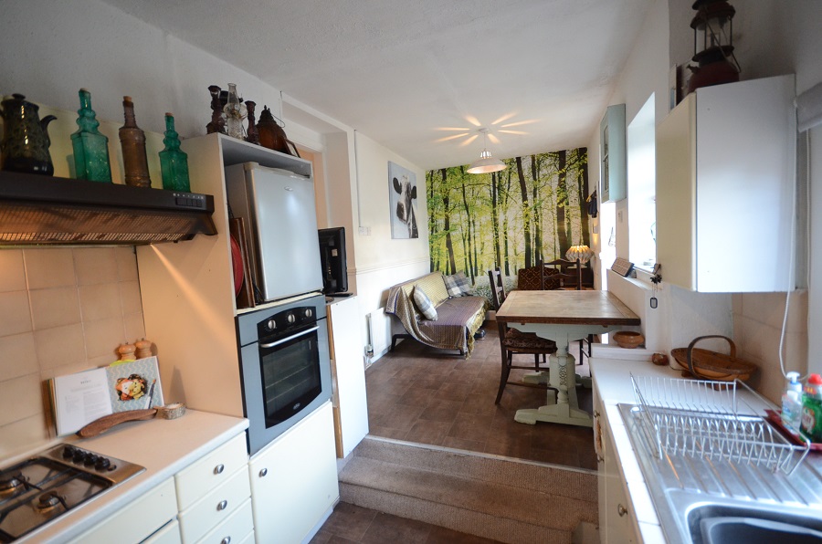Established Village Store & Lifestyle Business with 2/3 Bed Flat and Estuary Views