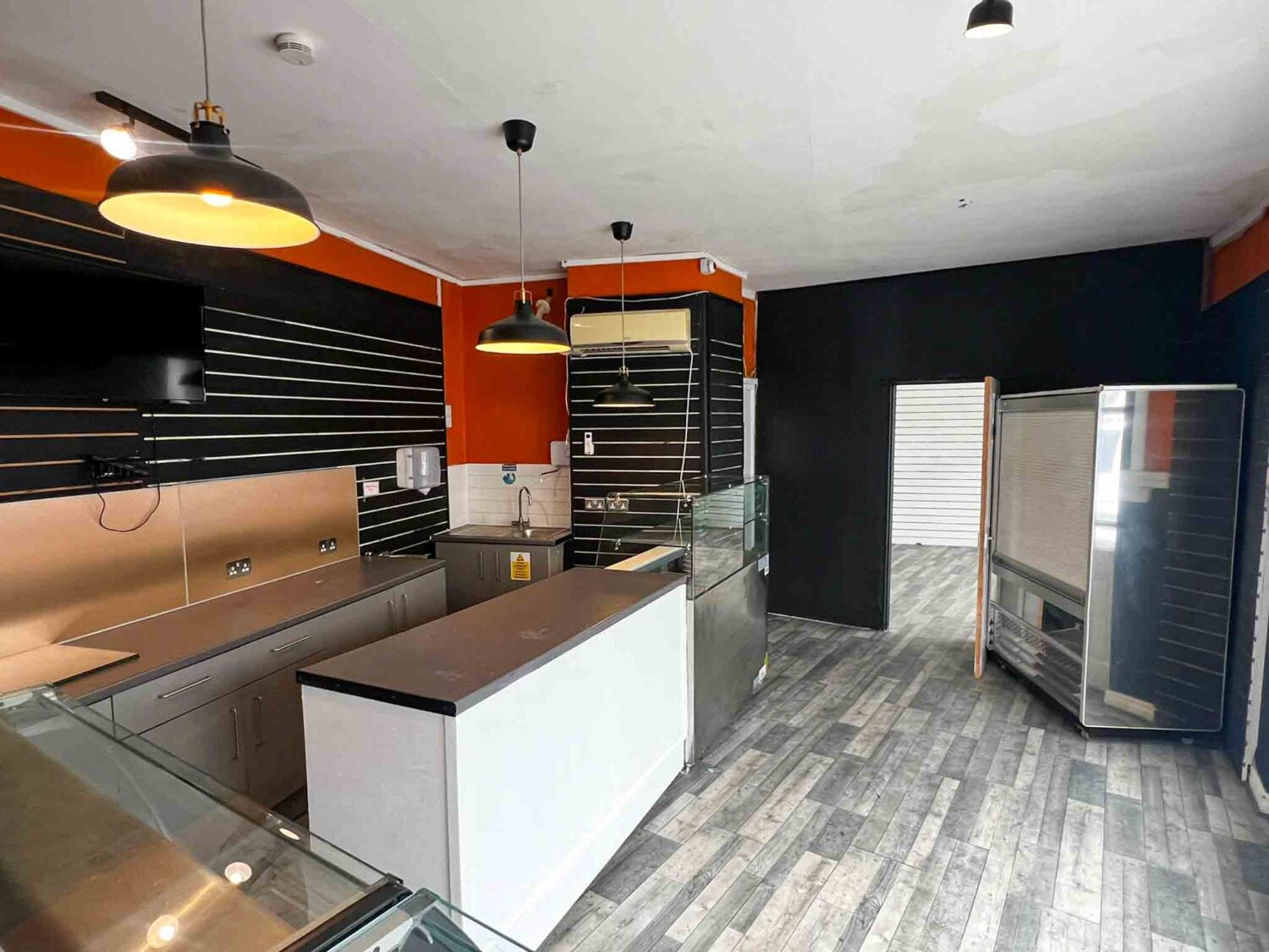 Outstanding Retail Opportunity in the Heart of St Marychurch, Torquay.