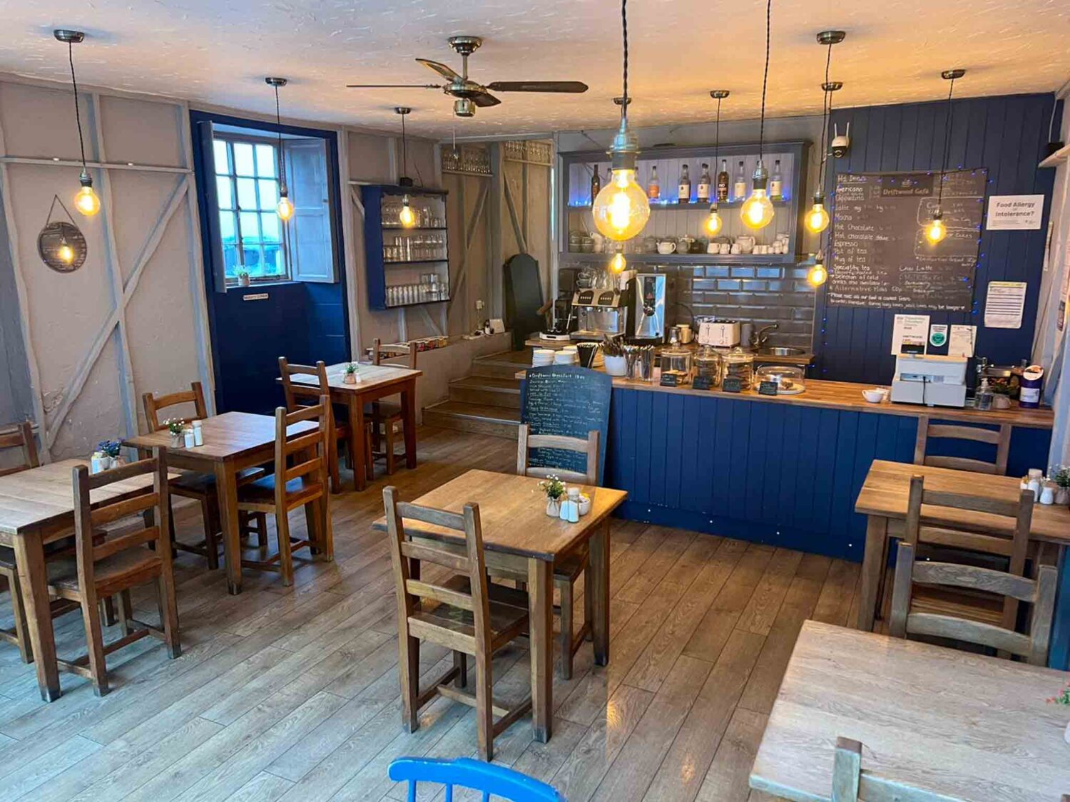 Holiday flat for sale in Torquay, Devon - A Successful Cafe with a 2 Bed Apartment Above in St Marychurch