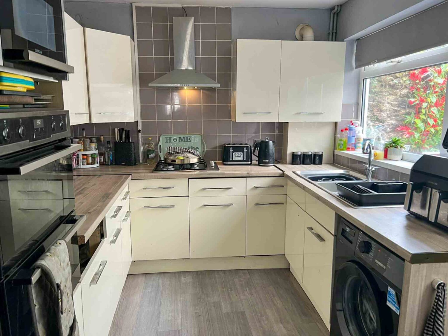 Development opportunity for sale in Torquay, Devon - 3 bedroom, Mid-Terrace house for sale – Investment