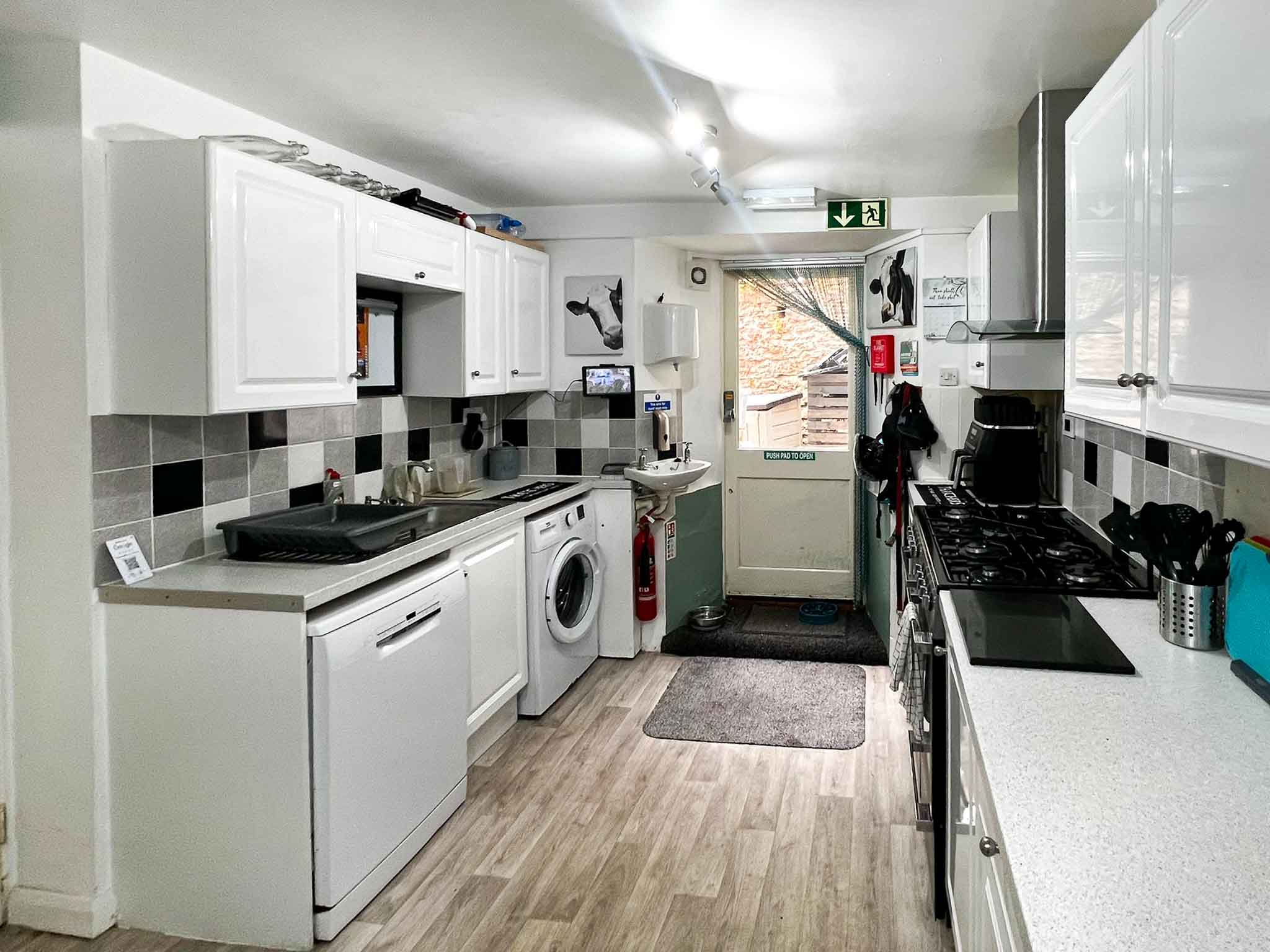 A beautifully presented 7 bedroom en-suite guest house