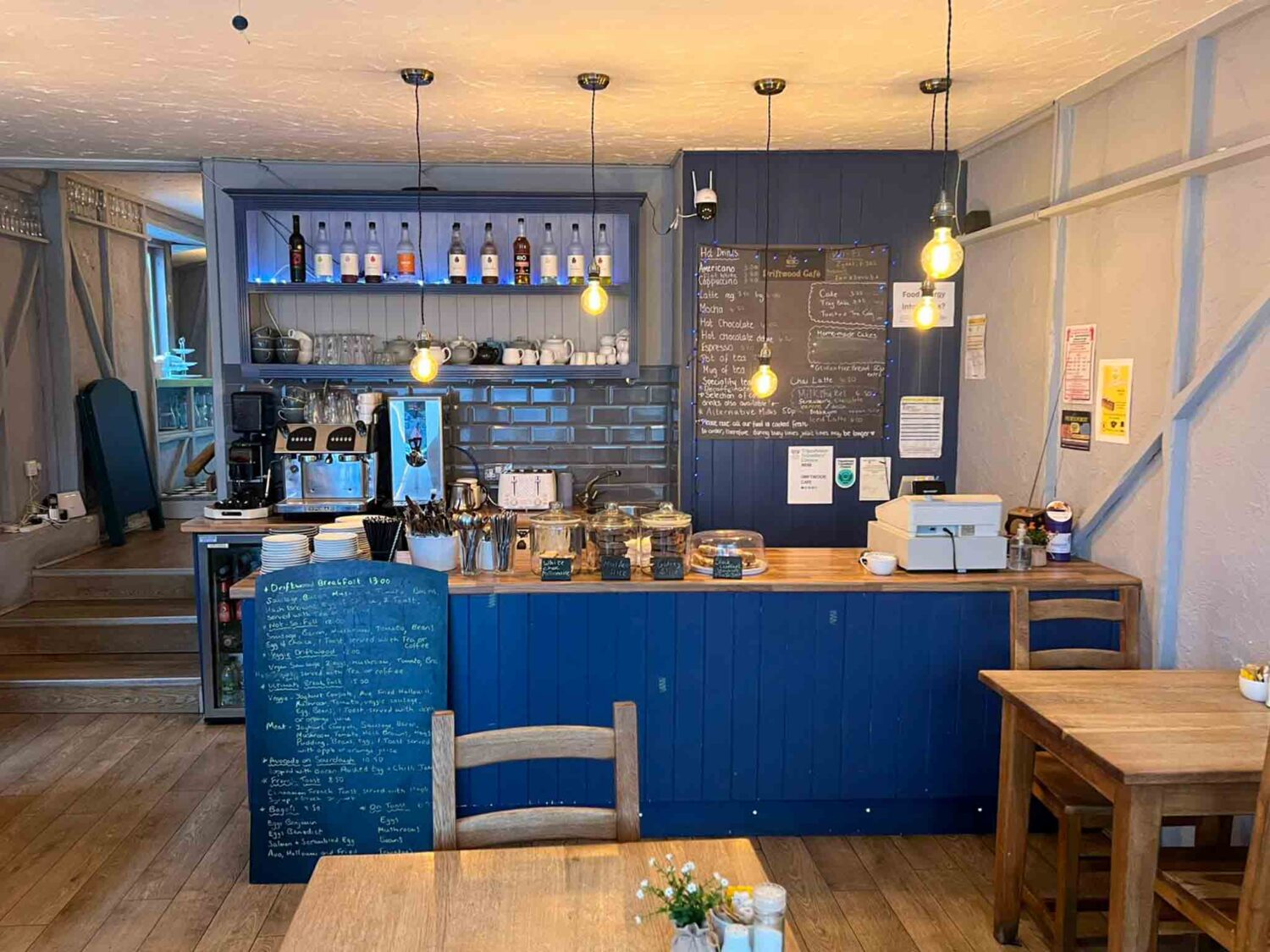 Holiday flat for sale in Torquay, Devon - A Successful Cafe with a 2 Bed Apartment Above in St Marychurch