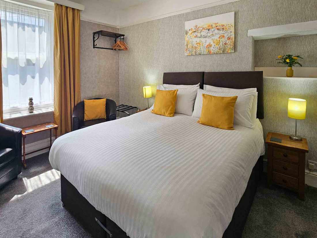 A Charming Boutique Guest House – Prime Brixham, Devon Coastal Location
